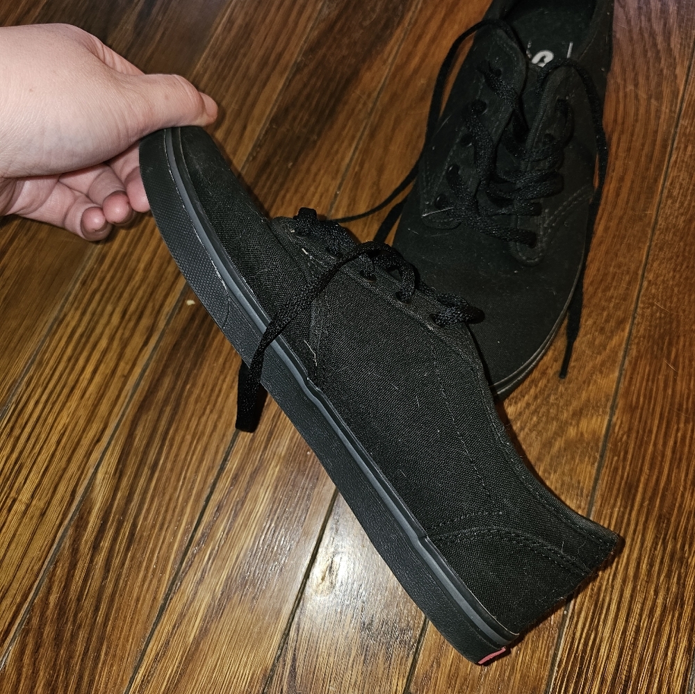 Black vans size 8.5